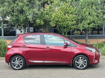 Used Toyota Yaris 2017 for sale - 79547882: Photo