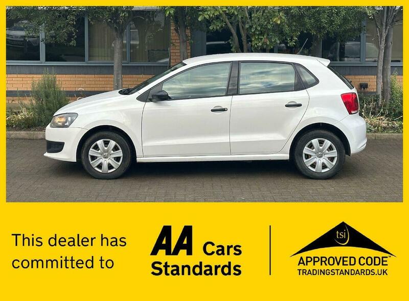Used Volkswagen Polo 2010 for sale - 76686907: Photo 2