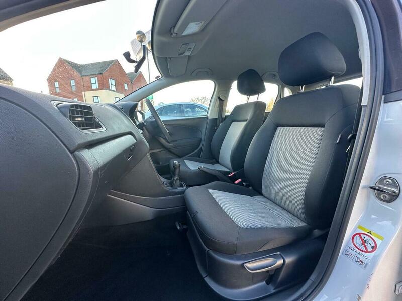 Used Volkswagen Polo 2010 for sale - 76686907: Photo 20