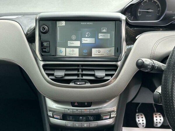 Used Peugeot 208 2014 for sale - 75606876: Photo 26