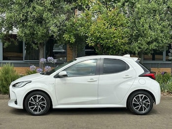 Used Toyota Yaris 2020 for sale - 79547875: Photo