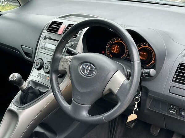 Used Toyota Auris 2007 for sale - 74931090: Photo 24