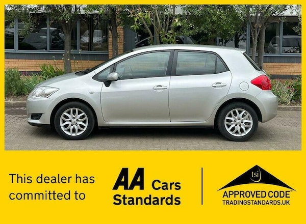 Used Toyota Auris 2007 for sale - 74931090: Photo 2