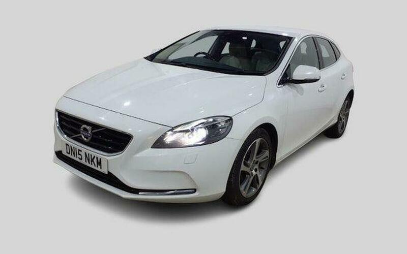 Used Volvo V40 2015 for sale - 76712211: Photo 1