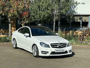 Used Mercedes-Benz C Class 2014 for sale - 77953649: Photo
