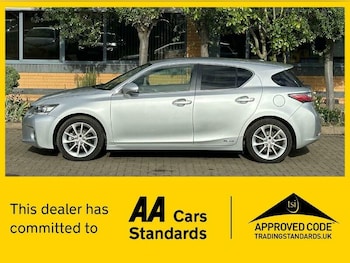 Used Lexus CT 2011 for sale - 76368375: Photo