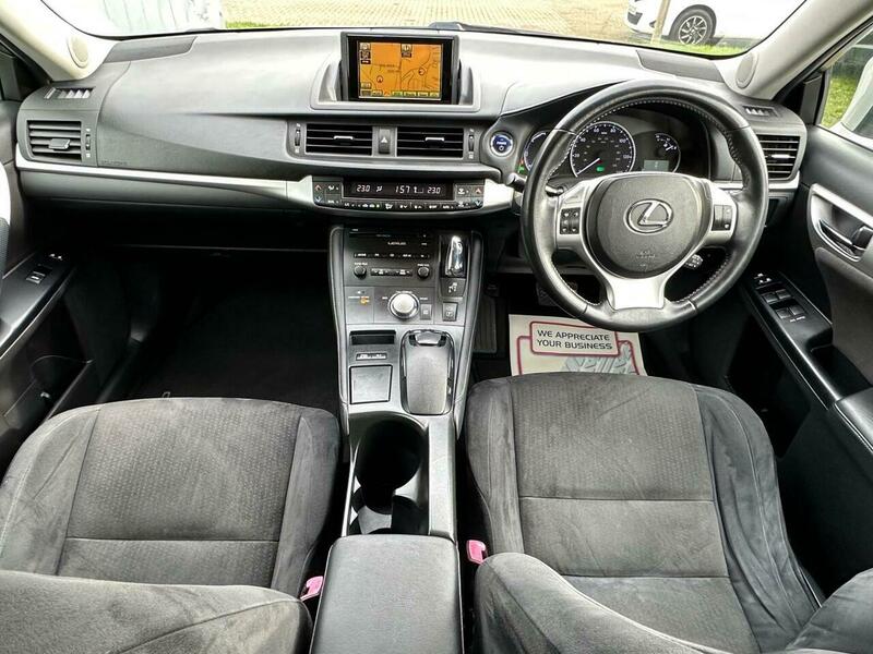 Used Lexus CT 2011 for sale - 76368375: Photo 5