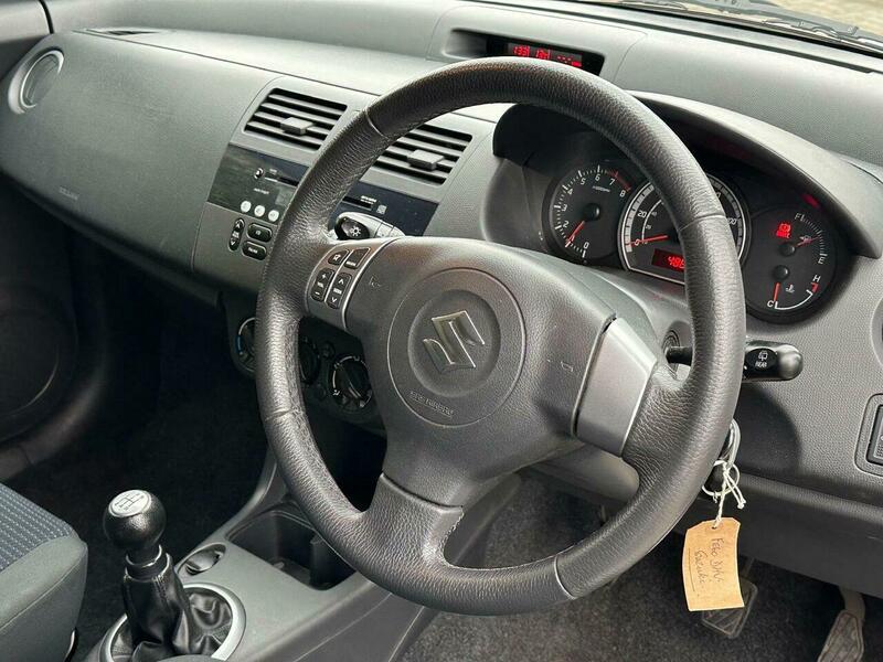 Used Suzuki Swift 2010 for sale - 76510454: Photo 16