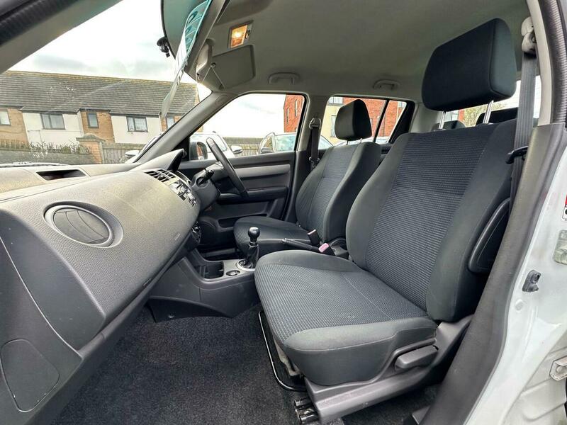 Used Suzuki Swift 2010 for sale - 76510454: Photo 22