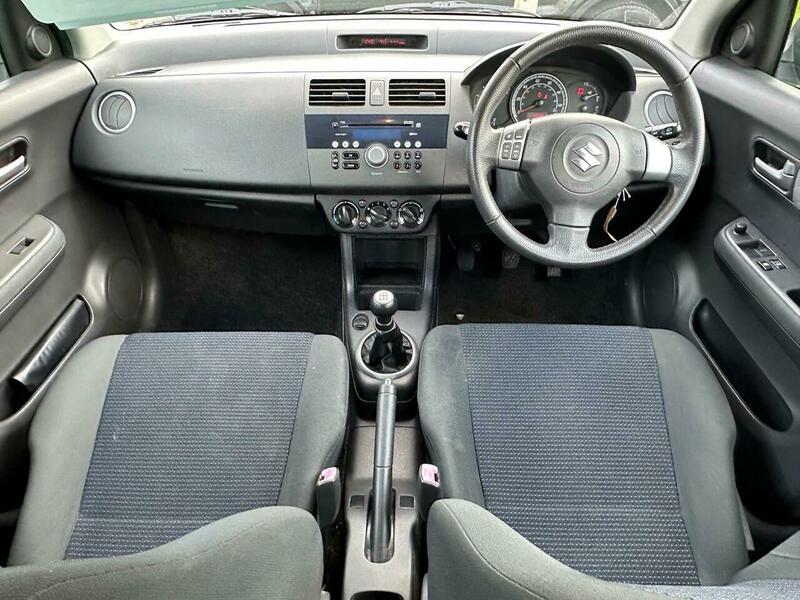 Used Suzuki Swift 2010 for sale - 76510454: Photo 5