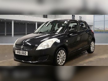 Used Suzuki Swift 2011 for sale - 77990327: Photo