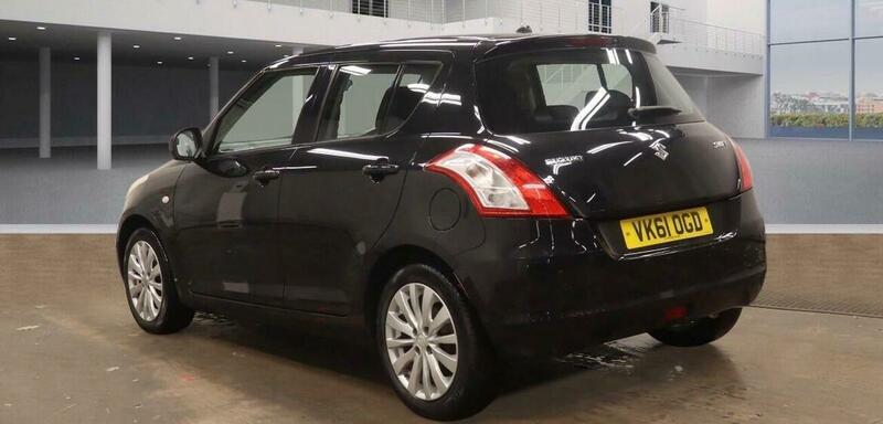 Used Suzuki Swift 2011 for sale - 77990327: Photo 3