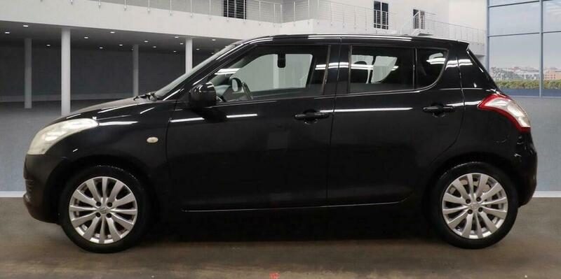 Used Suzuki Swift 2011 for sale - 77990327: Photo 4