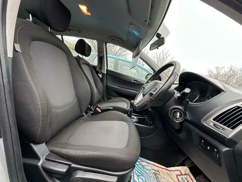 Used Hyundai i20 2014 for sale - 77107312: Photo 17