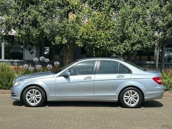 Used Mercedes-Benz C Class 2013 for sale - 79547885: Photo