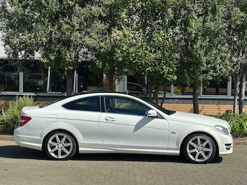 Used Mercedes-Benz C Class 2012 for sale - 79487539: Photo