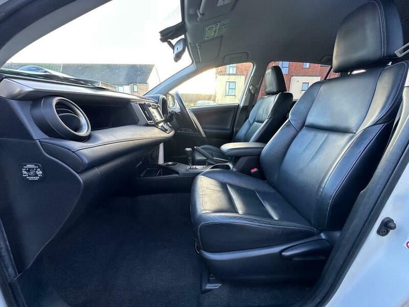 Used Toyota RAV4 2014 for sale - 76547411: Photo 25