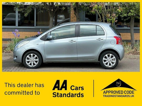 Used Toyota Yaris 2007 for sale - 74747490: Photo 2