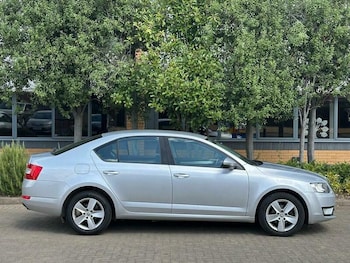 Used Skoda Octavia 2014 for sale - 79487557: Photo