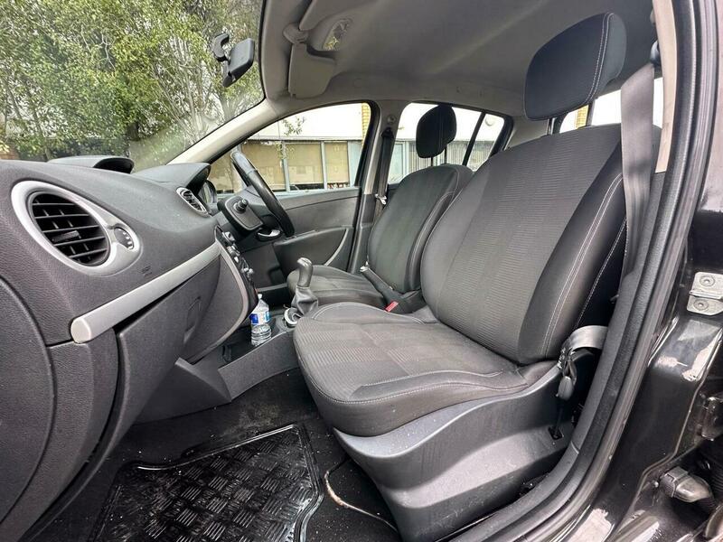 Used Renault Clio 2011 for sale - 77477905: Photo 5