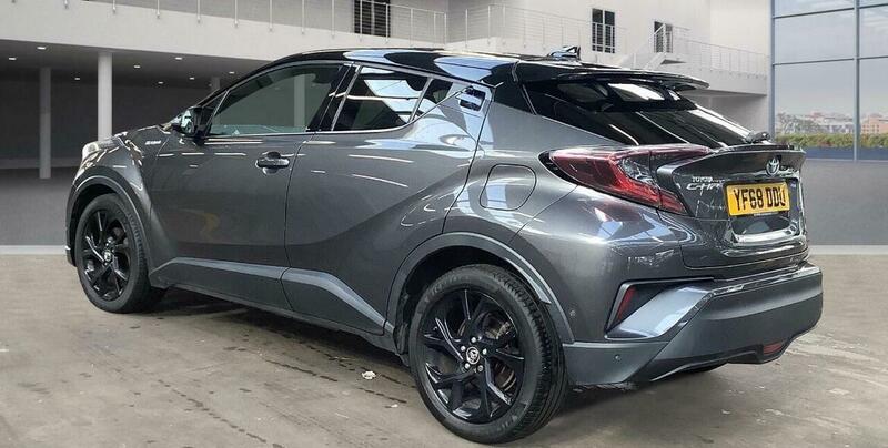 Used Toyota C-HR 2018 for sale - 76119396: Photo 2