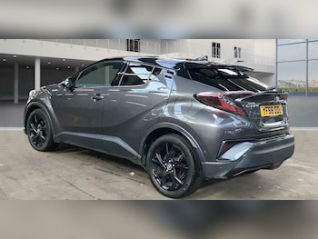 Used Toyota C-HR 2018 for sale - 76119396: Photo 2