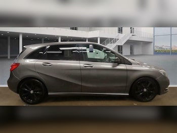 Used Mercedes-Benz B Class 2015 for sale - 77494434: Photo