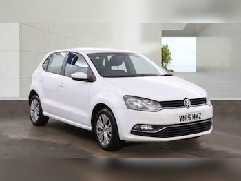 Used Volkswagen Polo 2015 for sale - 79167509: Photo