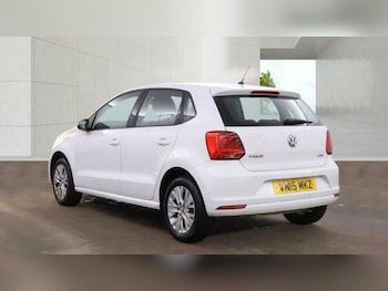 Used Volkswagen Polo 2015 for sale - 79167509: Photo