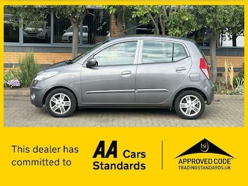 Used Hyundai i10 2010 for sale - 76106425: Photo 2