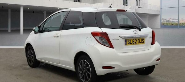Used Toyota Yaris 2012 for sale - 76346167: Photo 3