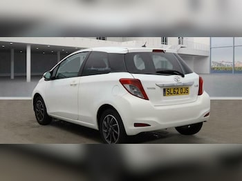 Used Toyota Yaris 2012 for sale - 76346167: Photo 3