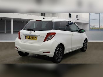 Used Toyota Yaris 2012 for sale - 76346167: Photo 4