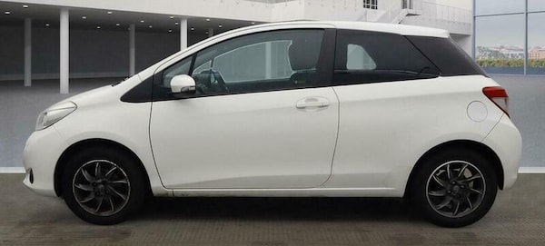 Used Toyota Yaris 2012 for sale - 76346167: Photo 6