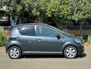 Used Toyota AYGO 2011 for sale - 79551368: Photo