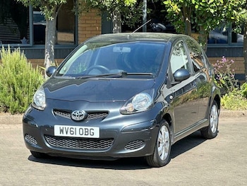 Used Toyota AYGO 2011 for sale - 79551368: Photo