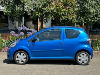 Used Toyota AYGO 2009 for sale - 79547851: Photo