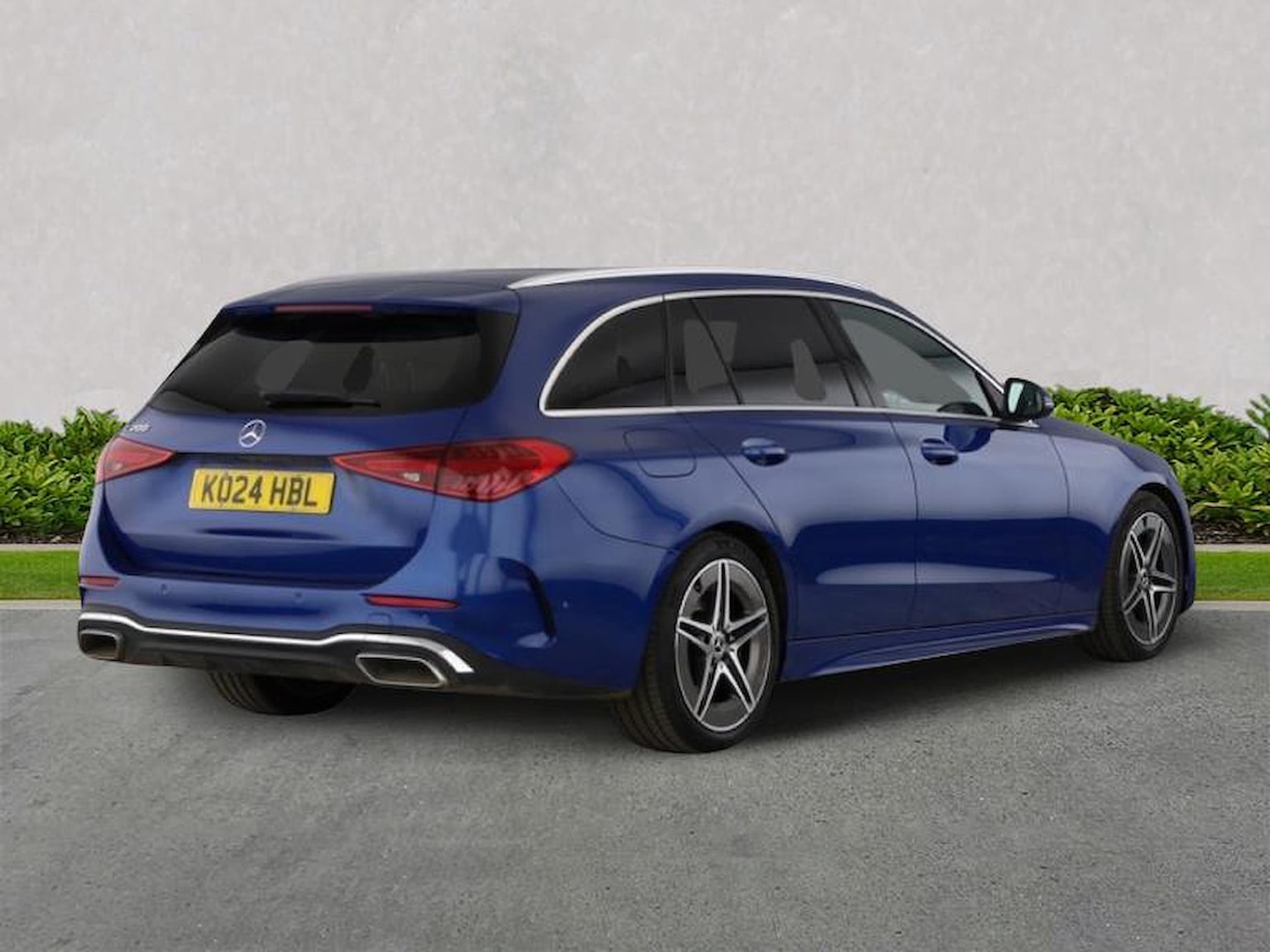 Used Mercedes-Benz C Class 2024 for sale - 76383378: Photo 2