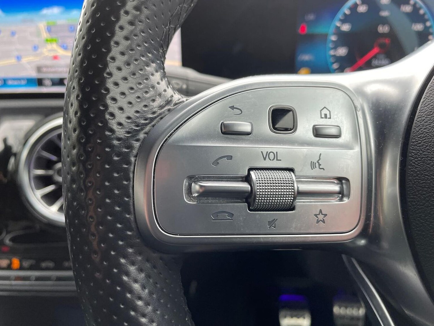 Used Mercedes-Benz A-Class 2021 for sale - 76946967: Photo 26