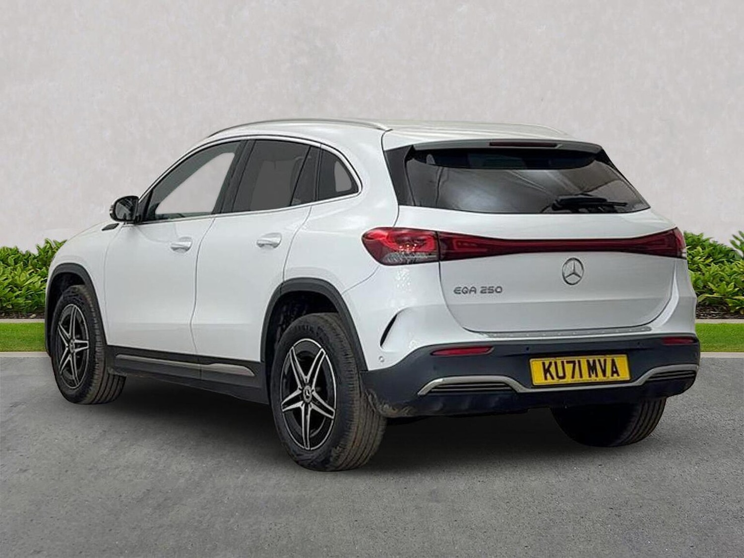 Used Mercedes-Benz EQA 2021 for sale - 76583204: Photo 2