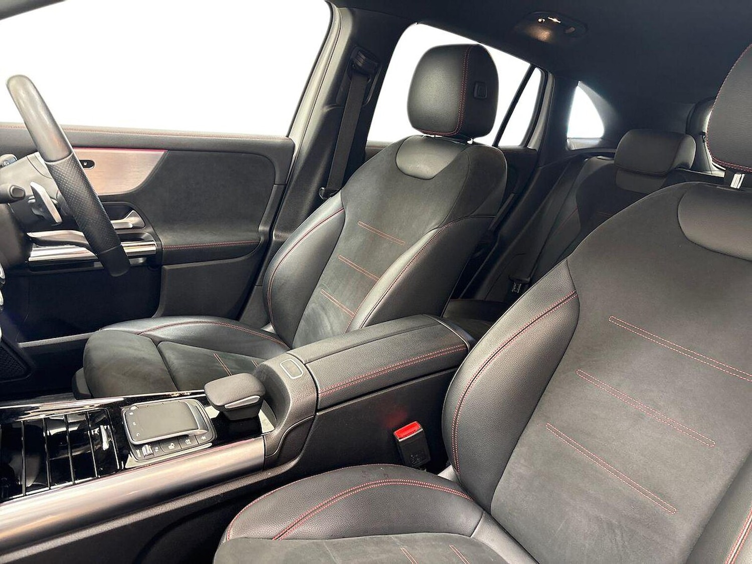 Used Mercedes-Benz EQA 2021 for sale - 76583204: Photo 3