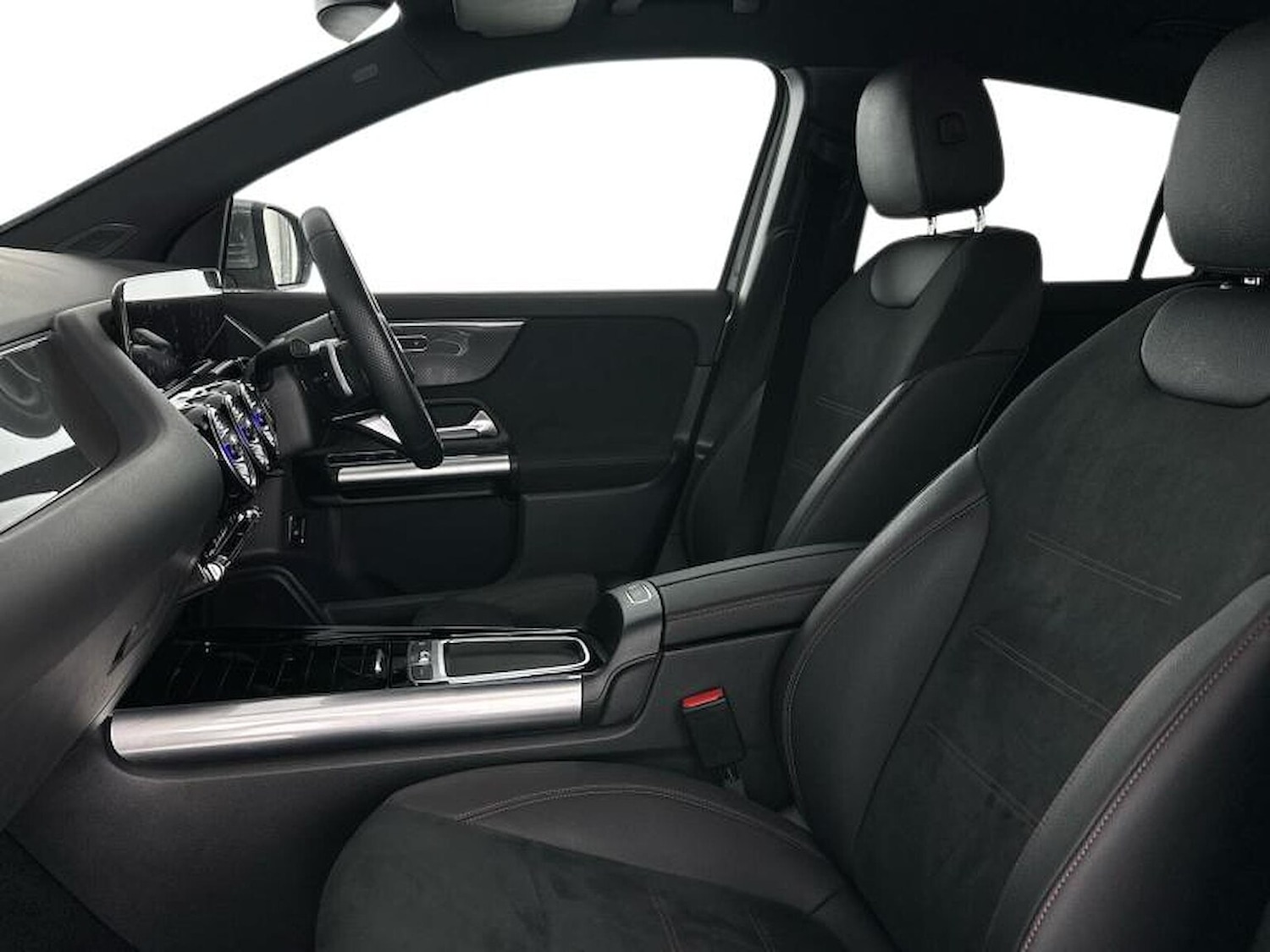 Used Mercedes-Benz GLA 2024 for sale - 76383359: Photo 4