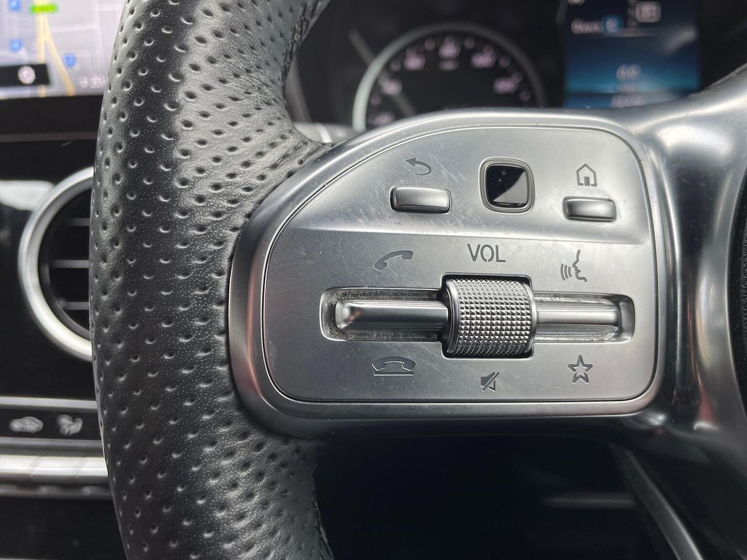 Used Mercedes-Benz GLC 2022 for sale - 77024304: Photo 28