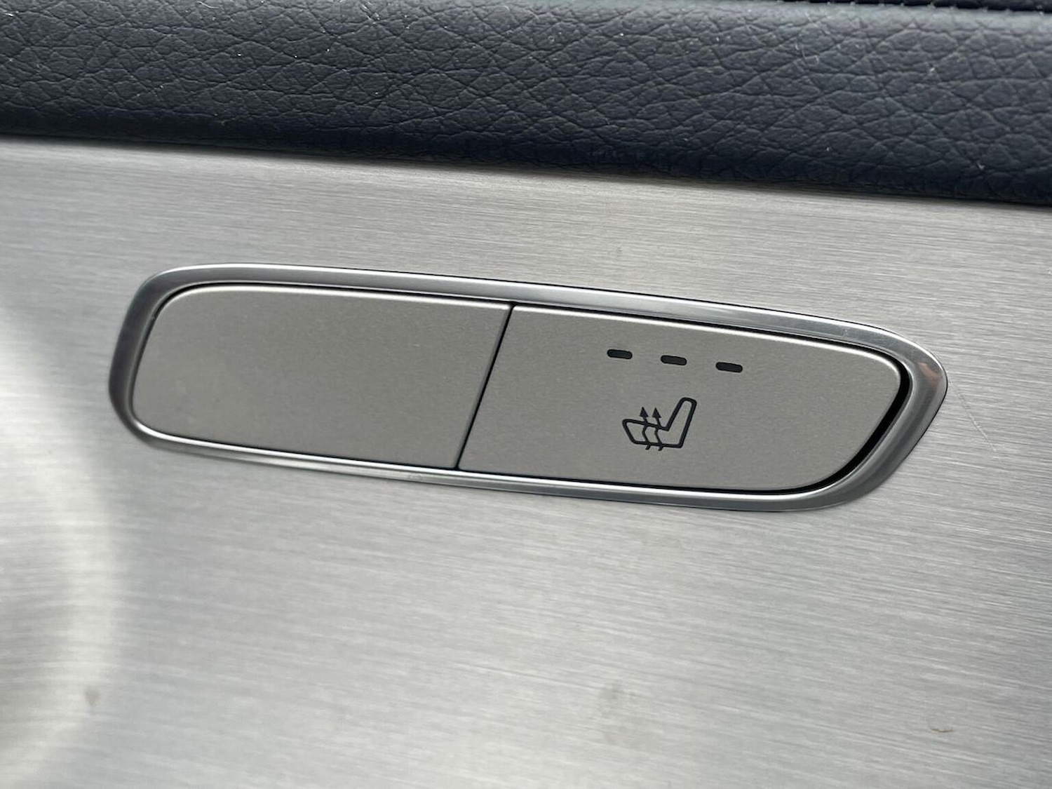 Used Mercedes-Benz GLC 2022 for sale - 77024304: Photo 32