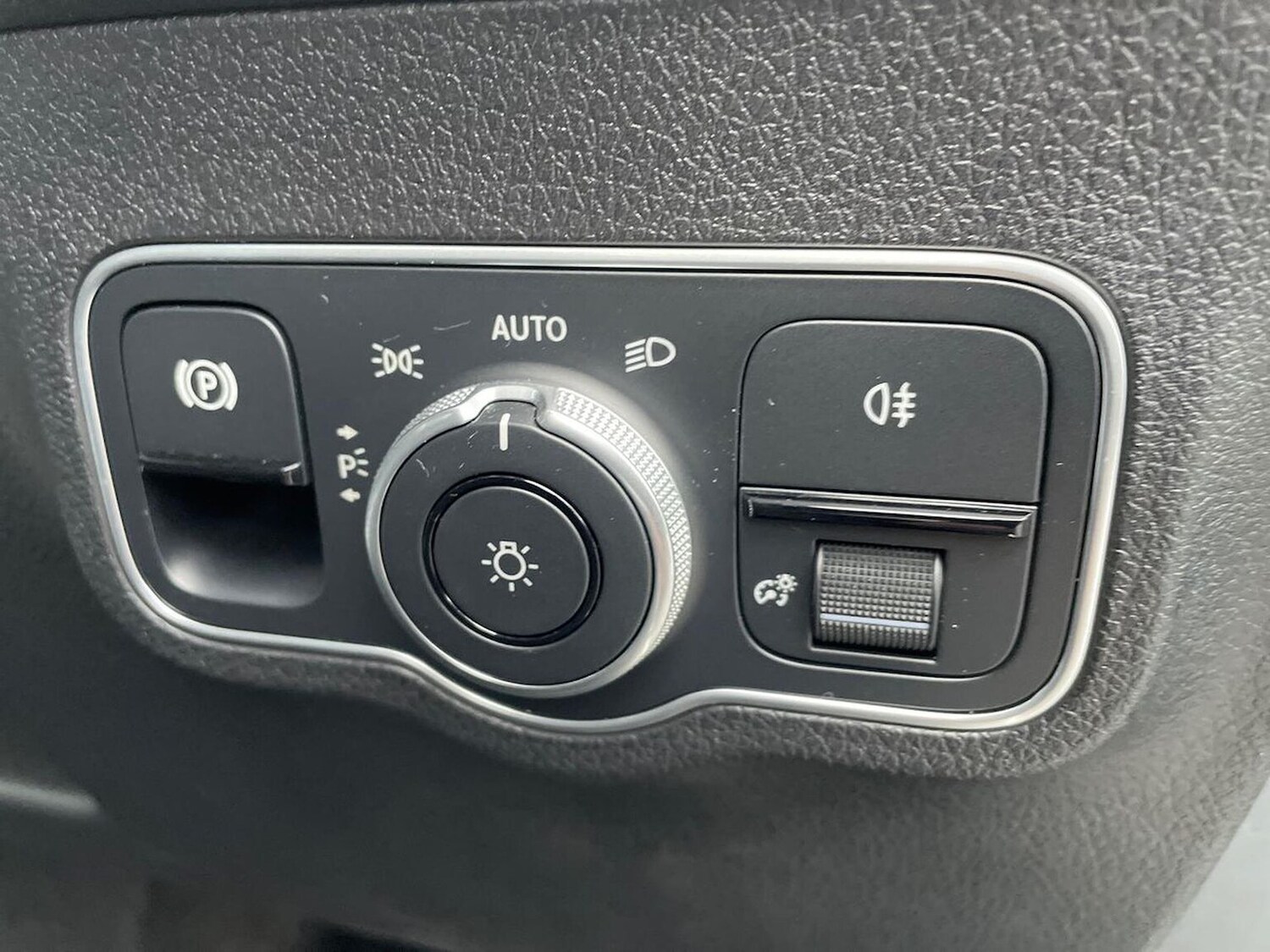 Used Mercedes-Benz GLB 2024 for sale - 76383380: Photo 22