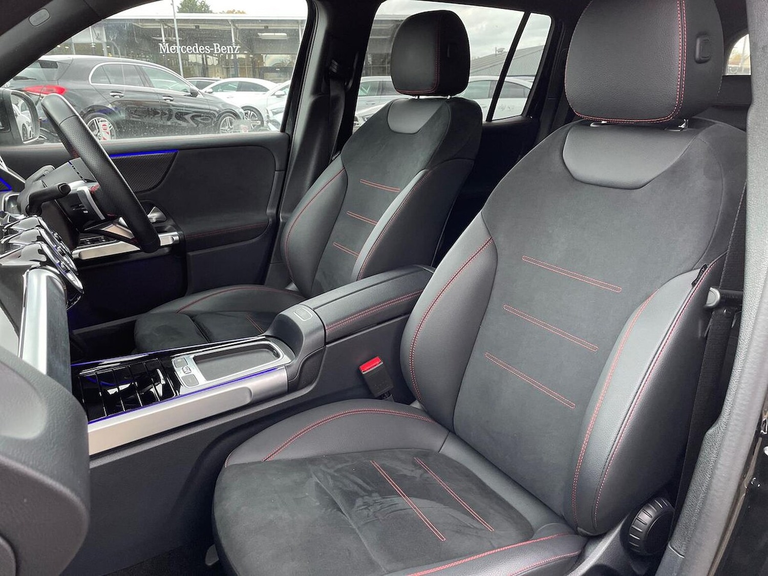 Used Mercedes-Benz GLB 2024 for sale - 76383380: Photo 31