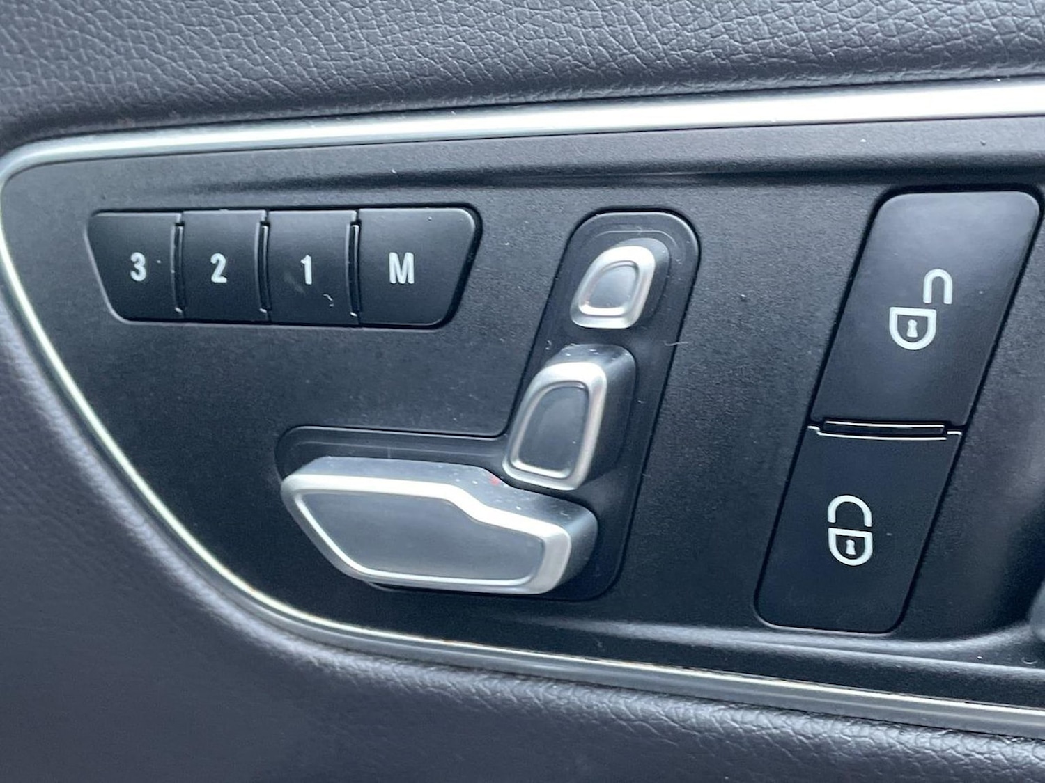 Used Mercedes-Benz CLA 2019 for sale - 77056955: Photo 32