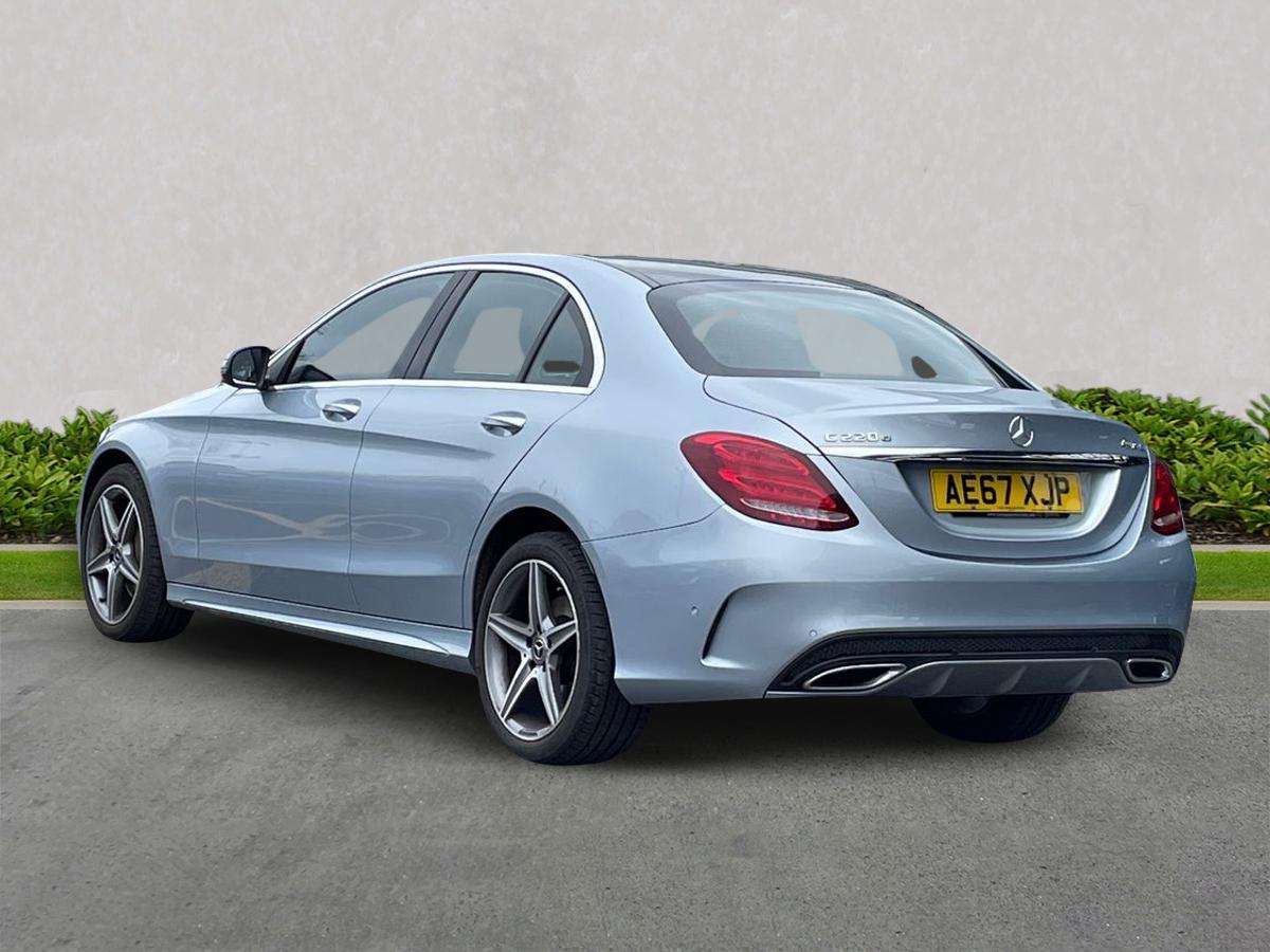 Used Mercedes-Benz C Class 2017 for sale - 78196135: Photo 2