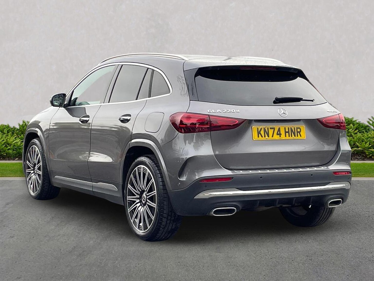Used Mercedes-Benz GLA 2024 for sale - 76340630: Photo 2