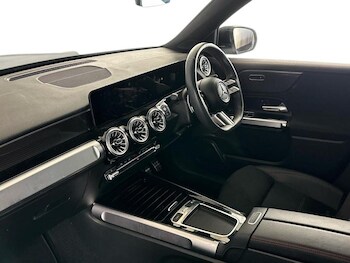 Used Mercedes-Benz GLB 2024 for sale - 76490553: Photo